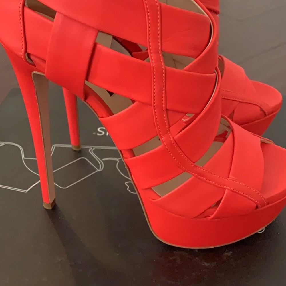Ruthie Davis caged lipstick Halle bootie - Picture 4 of 6